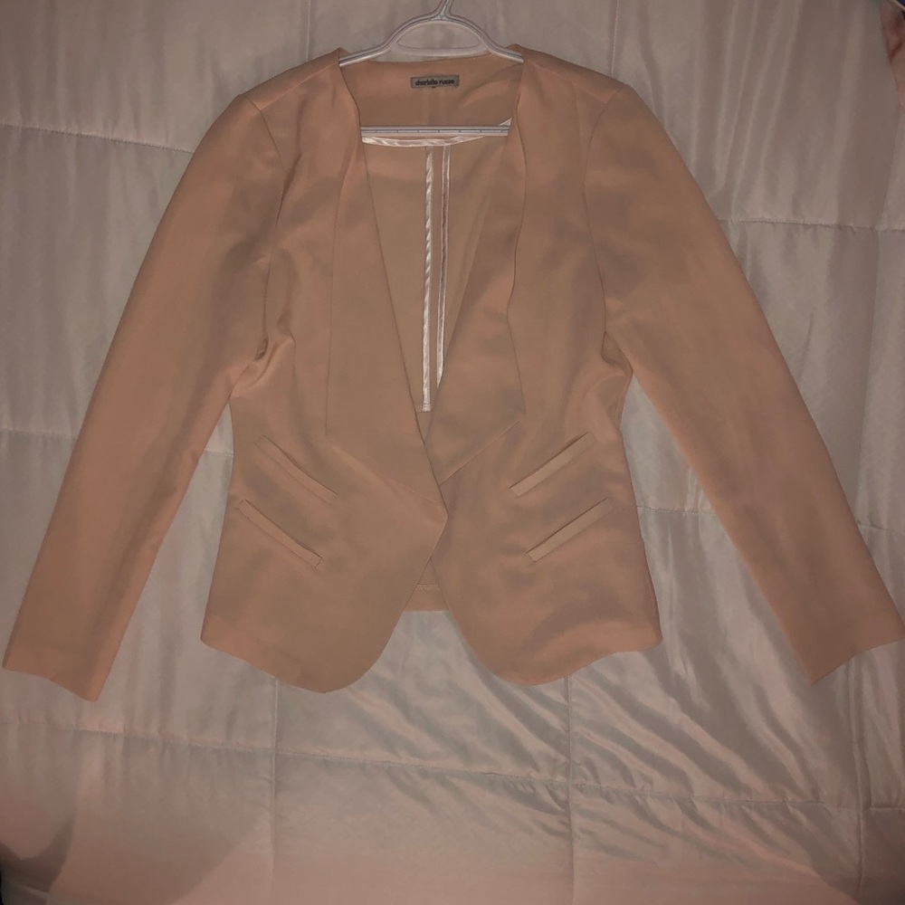 MAKE OFFER ๐ฐ!! Pink Blazer - Picture 2 of 8